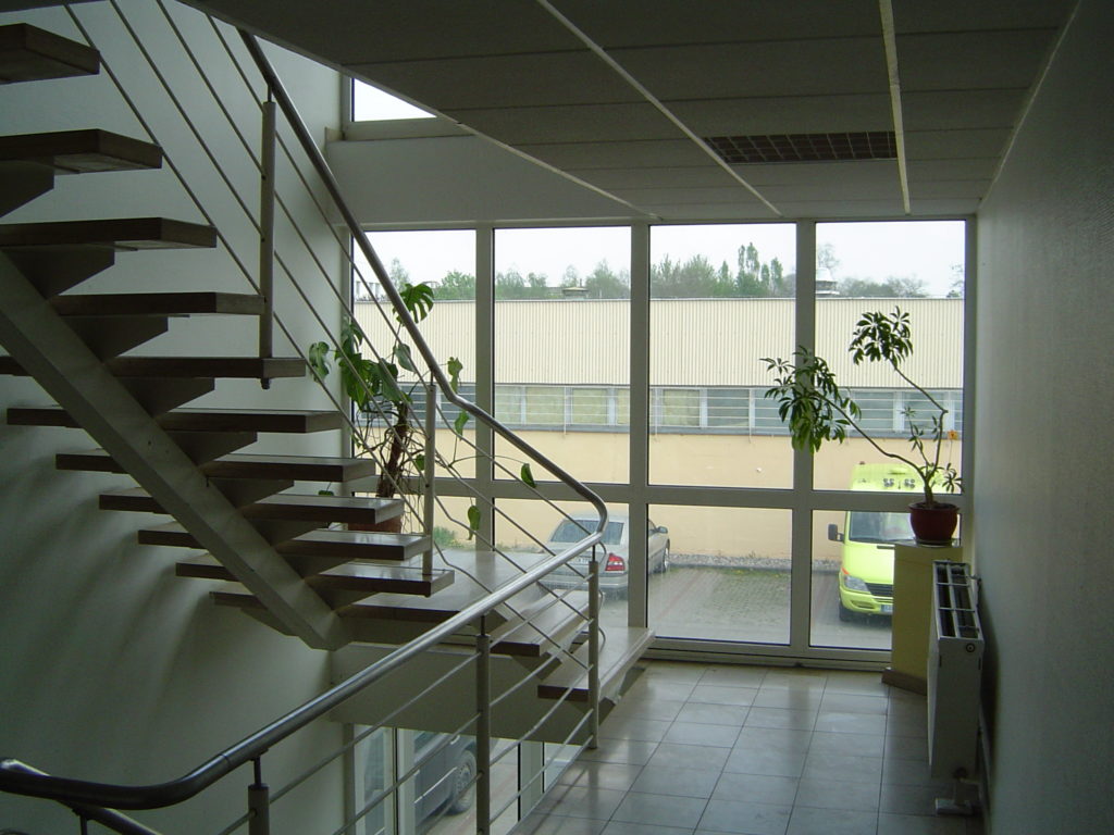 Treppenhaus-mitte-1024x768 Objekte